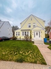 Building Photo - 38 Grandview Ave