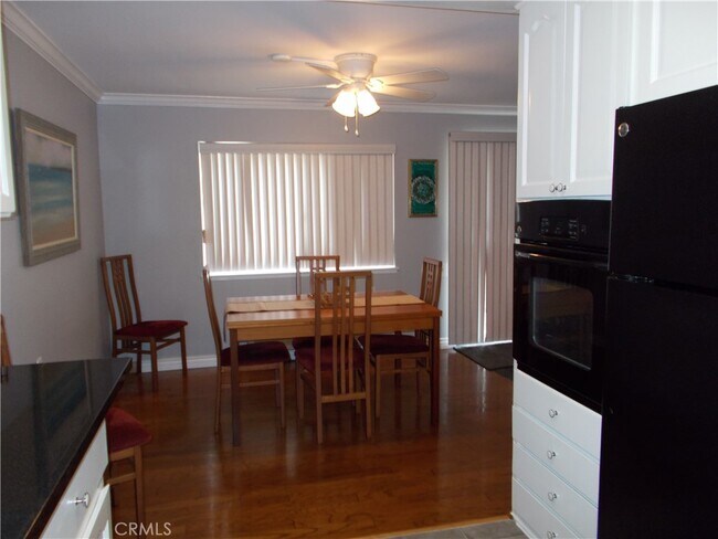 Foto del edificio - 857 Ronda Mendoza