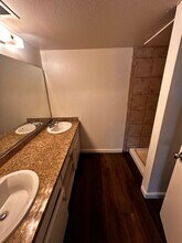 Building Photo - 6004 Hill Dale Ct