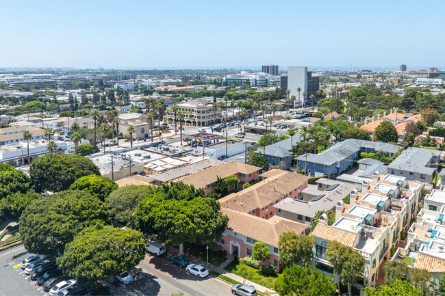 Building Photo - 1132-1142 Princeton St