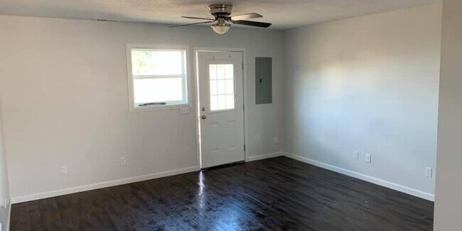 Foto del edificio - Laurel Flats LLC.