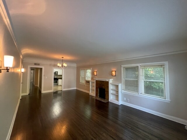 Foto del edificio - 705 Brent Ave