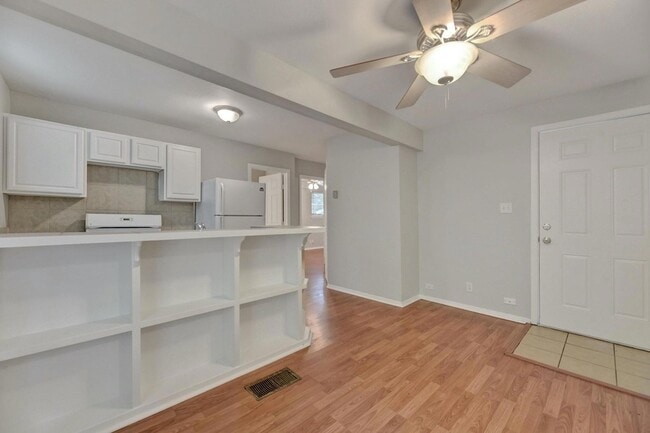 Building Photo - 2712 Whitis Ave