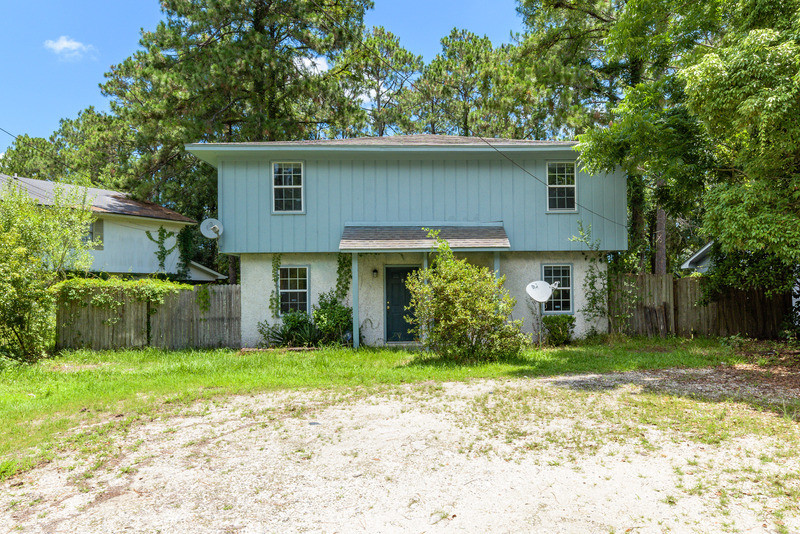 Primary Photo - 595 Douglas Dr