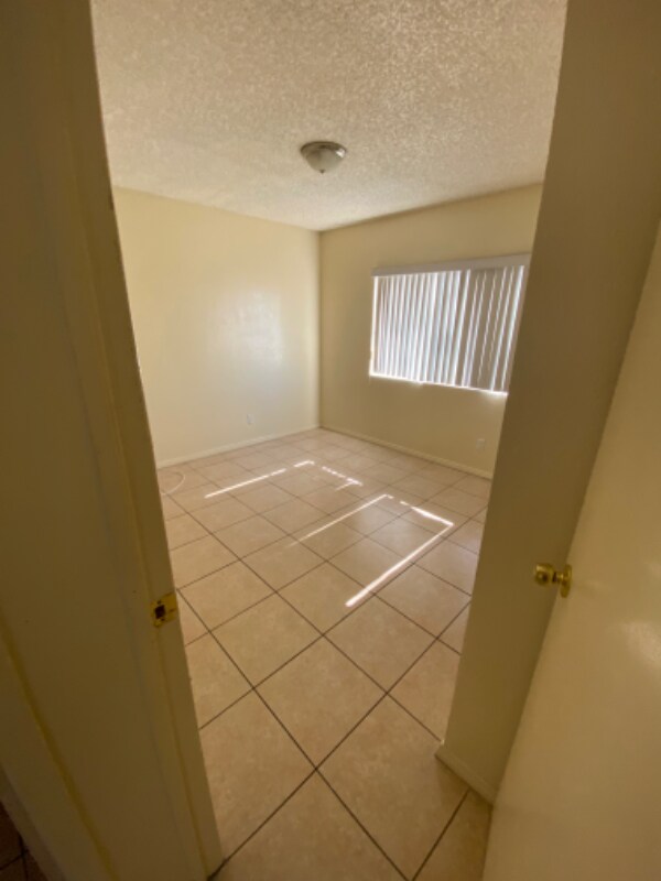 Building Photo - 6587 Fry St