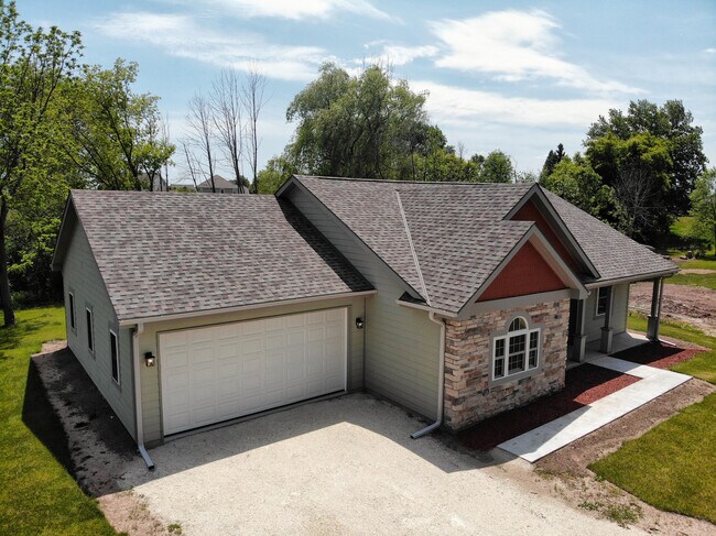 Foto del edificio - 1255 Westwood Dr
