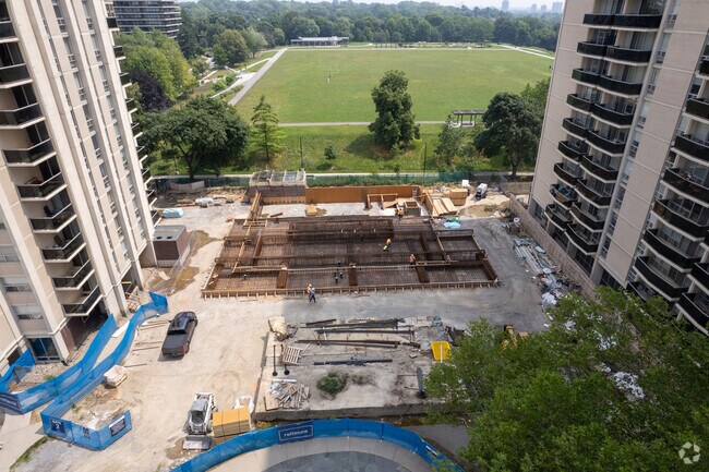 Août 2023 - 25 Rosehill Av