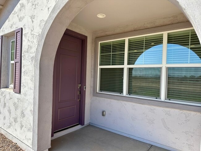 Foto del edificio - Amazing NEWER Lennar home in Hawes Crossing