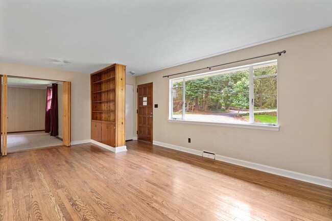 Building Photo - West Asheville House