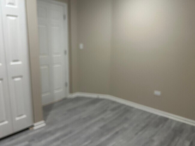 Foto del edificio - 2418 N Monticello Ave