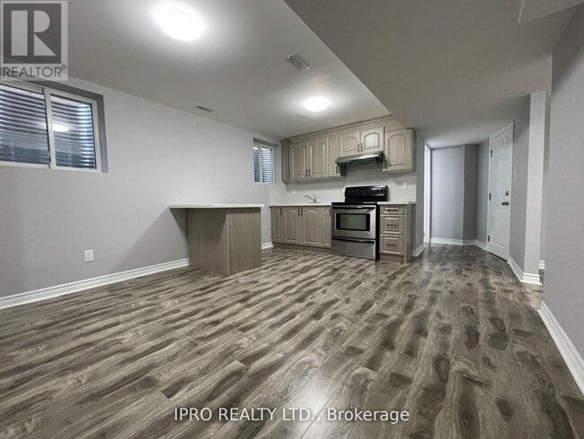 Building Photo - 5837 Churchill Meadows Blvd