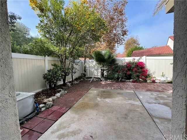 Foto del edificio - 1325 Solera Ln