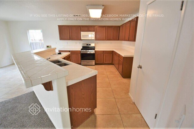 Foto del edificio - 382 Craftsman Dr