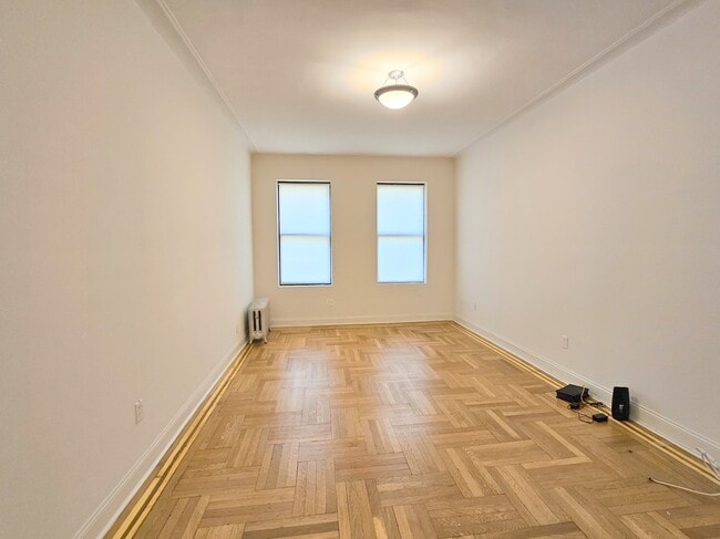 Building Photo - 664 W 163rd St