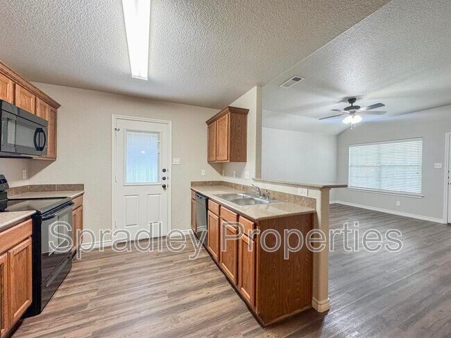 Foto del edificio - 505B Kacie Dr