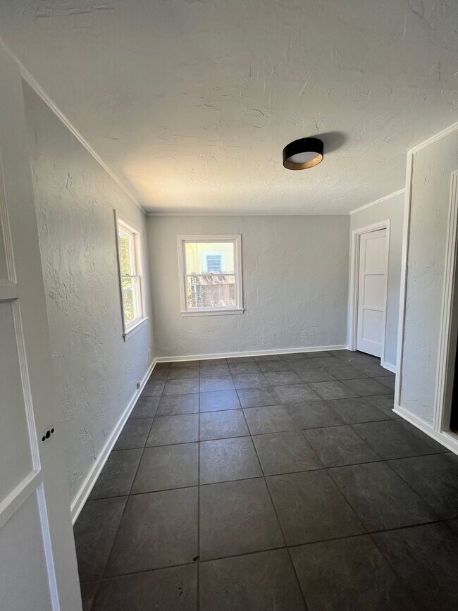 Foto del edificio - Mulberry Avenue