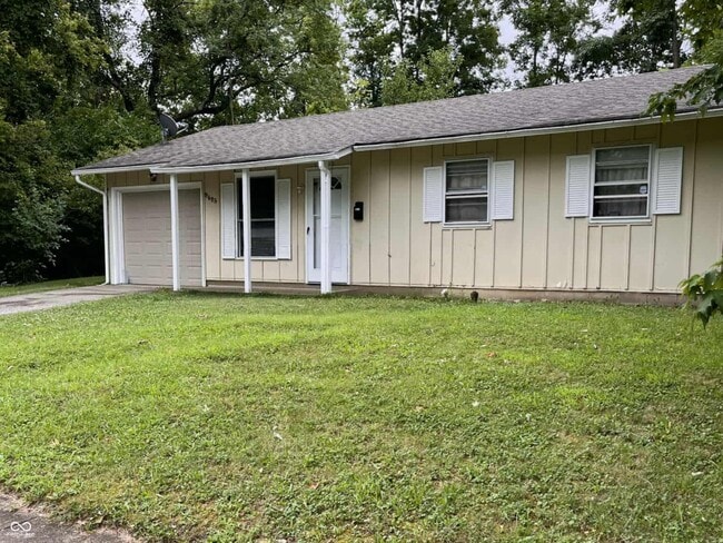 Building Photo - 9425 Rochelle Dr