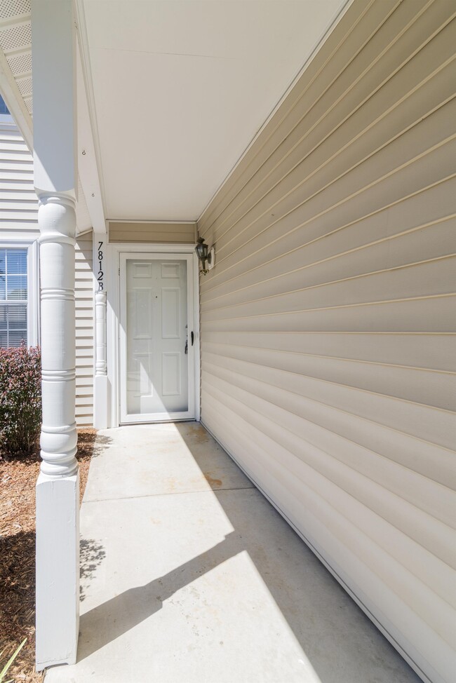 Building Photo - 7812 Renaissance Ct