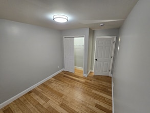 Building Photo - 204 Grand Ave