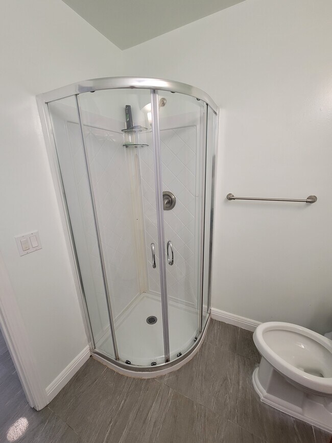 Foto del edificio - 614 Grand Ave