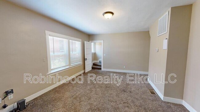 Building Photo - 770 Juniper St