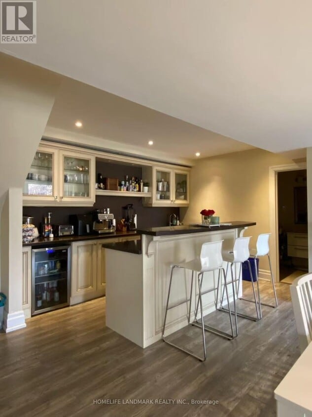 Photo principale - 120 Argonne Crescent