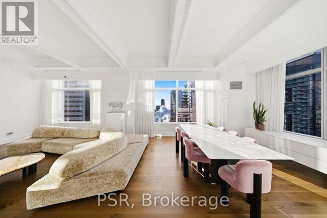 Photo du bâtiment - 311 Bay St.