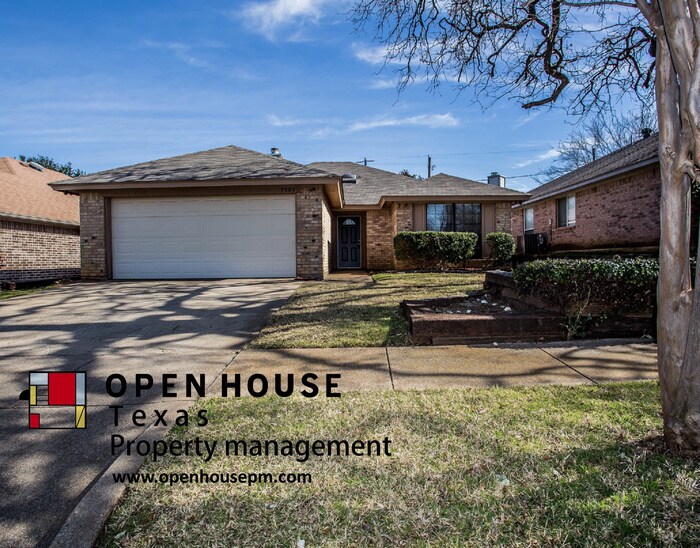 Primary Photo - 5905 Sterling Green Trail, Arlington