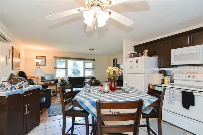 Foto del edificio - 1470 Cranston St