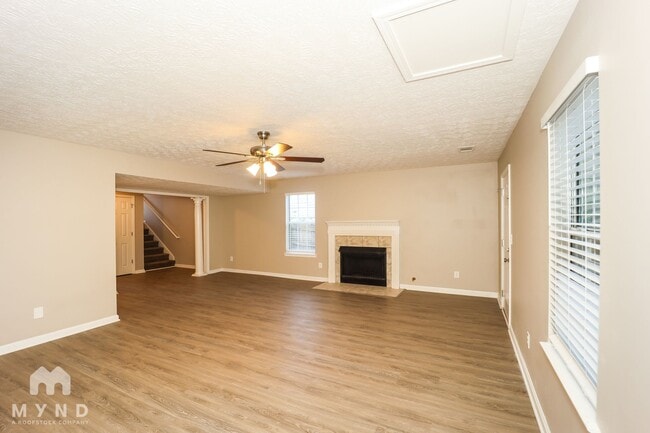 Building Photo - 7303 Williamsburg Dr