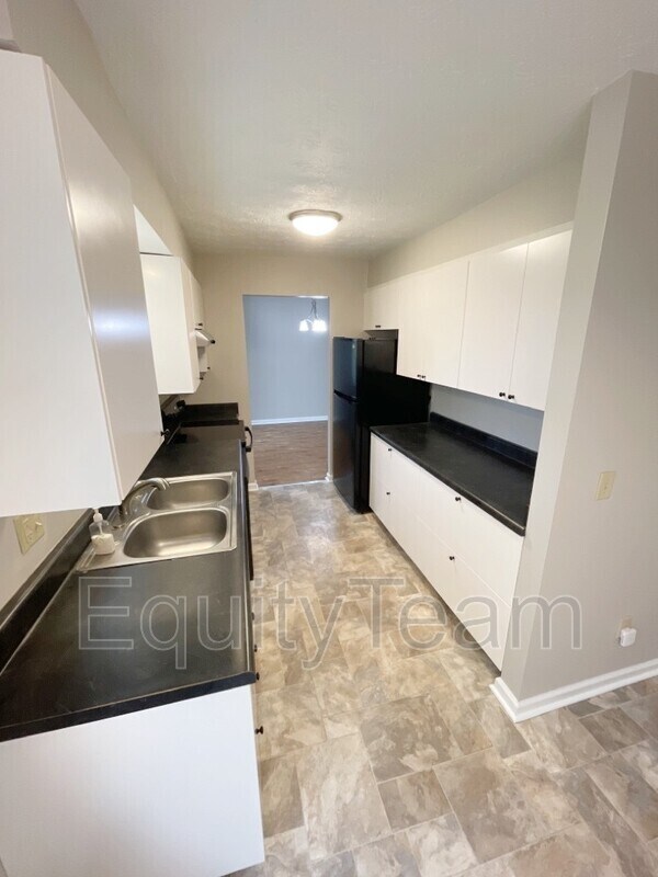 12045 Edgeworth Ct, Cincinnati, OH 45240 House Rental in Cincinnati