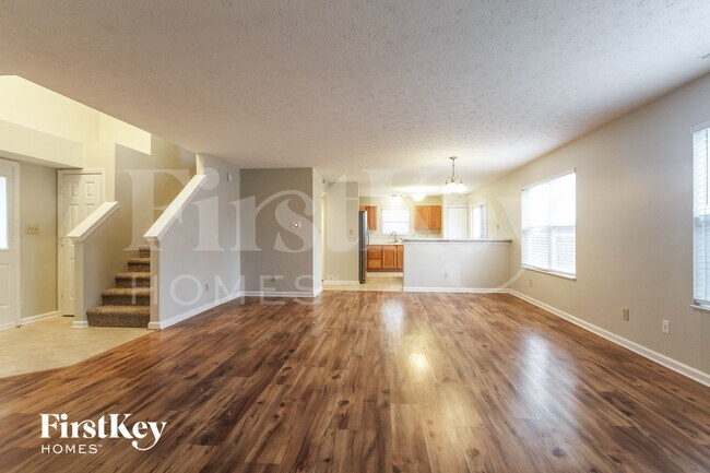 Foto del edificio - 5842 Glen Haven Blvd