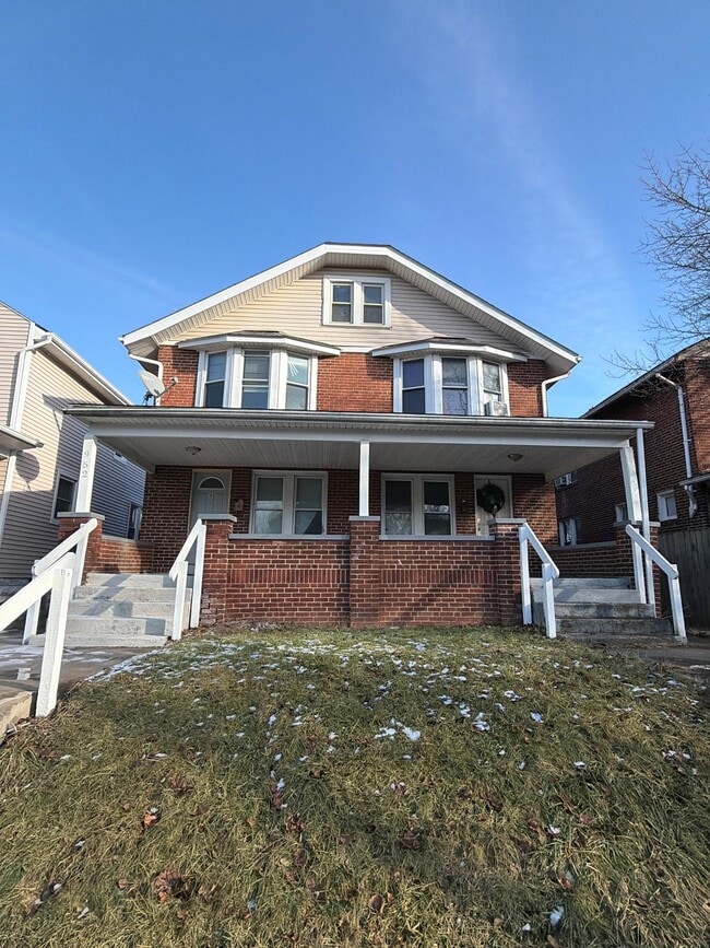 Building Photo - 952-954 Heyl Ave