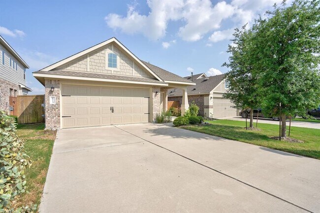 Foto del edificio - Beautiful 3BR/2BA Home with Island Kitchen...