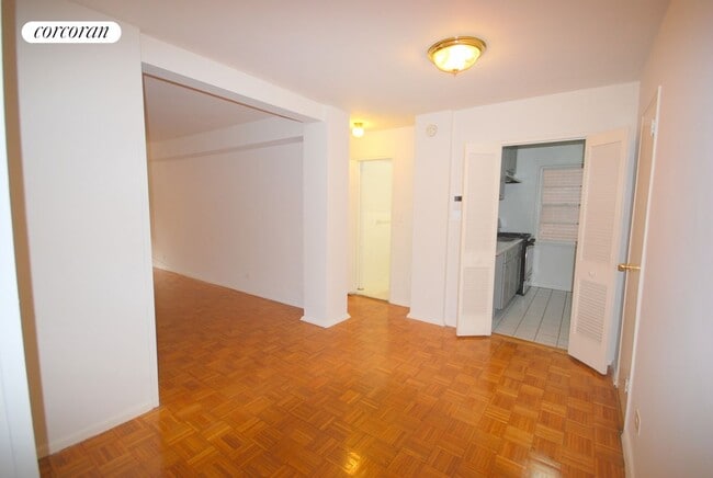 Foto del edificio - 109-33 71st Rd