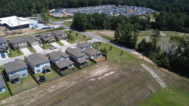 Building Photo - 7807 Alset Dr