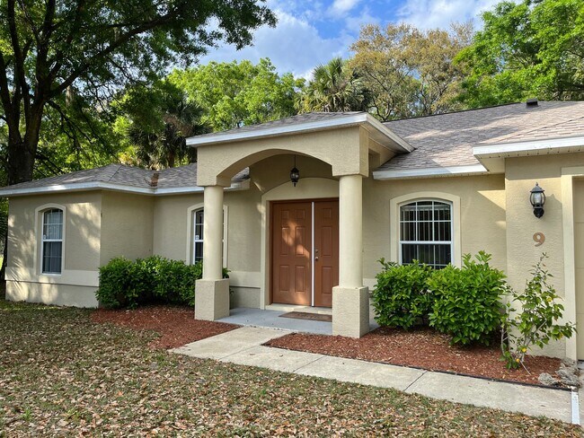 Foto del edificio - Quiet Home in Pine Lakes Cud-de-sac!!
