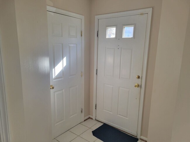 Foto del edificio - Lovely 3 BR/2.5 BA Townhome in Ellicott City!