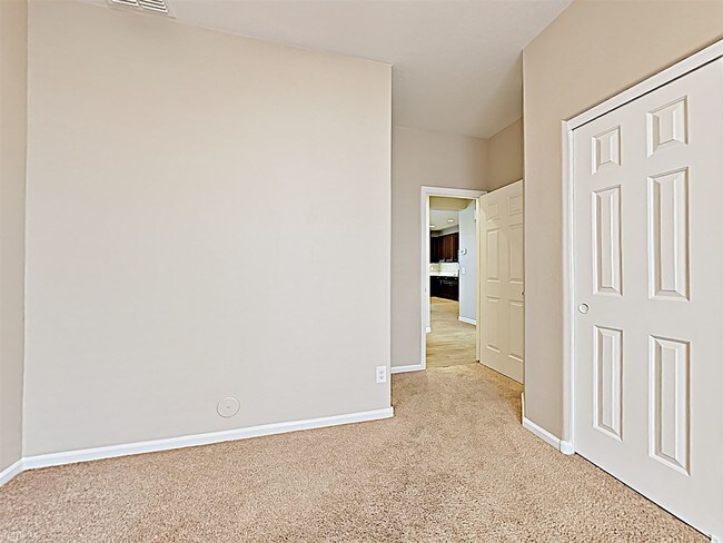 Building Photo - 5 br, 3 bath House - 27173 N 75th Dr