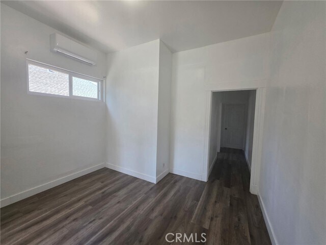 Foto del edificio - 2223 E 2nd St