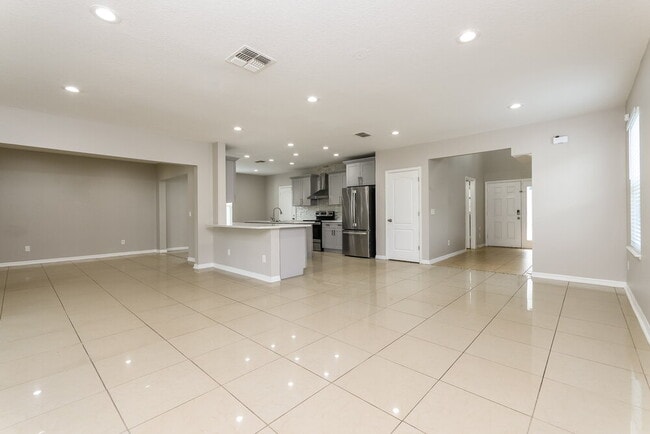 Building Photo - 4911 Windbourne Way