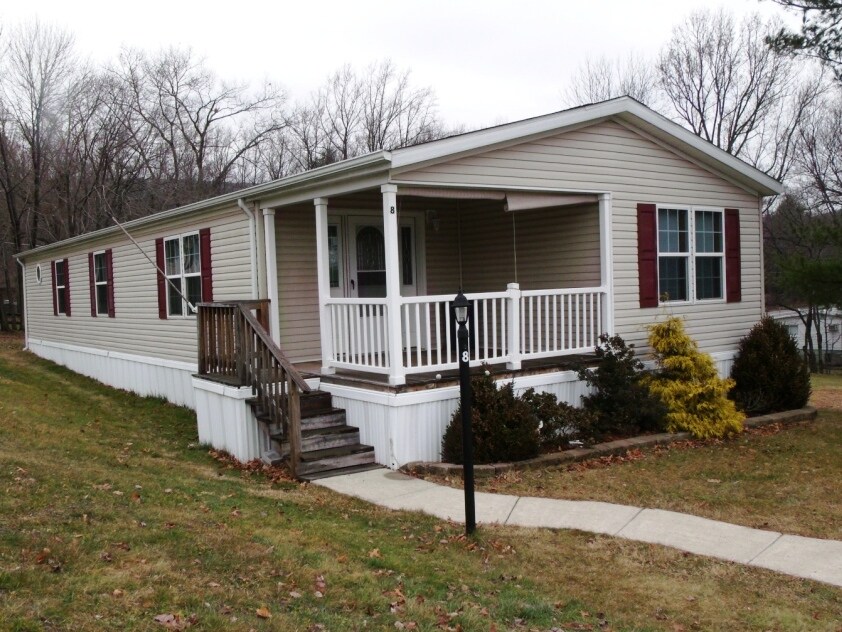 Primary Photo - 8 E Zimmer Dr