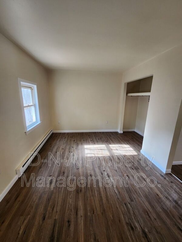 Building Photo - 3906 PA-447