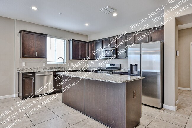 Building Photo - 30041 W Earll Dr