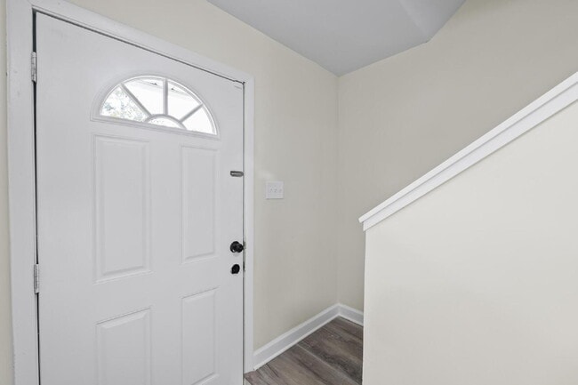 Building Photo - 11359 Bedford Oaks Dr