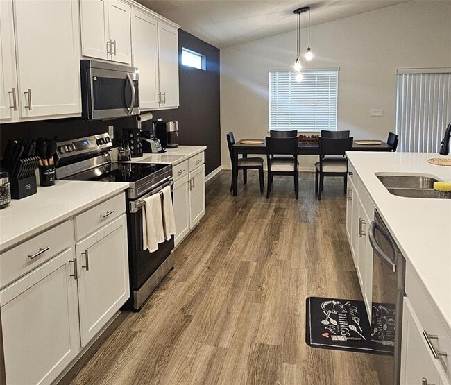 Building Photo - 2832 San Marco Wy