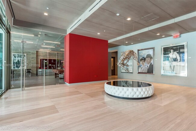 2 br, 2 bath Condo - 1080 Brickell Ave  2 ... photo'