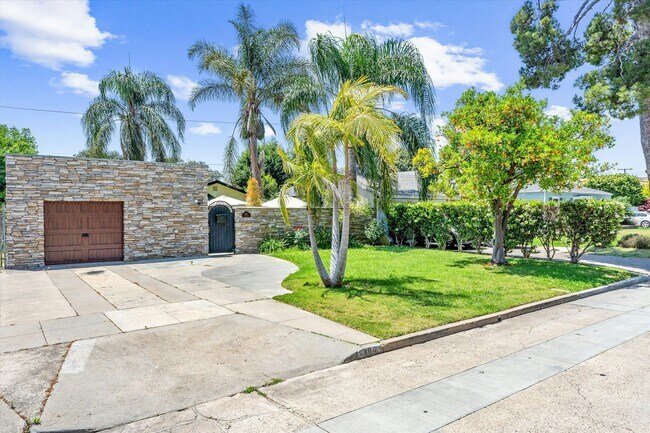 Foto del edificio - 904 N Lowell St