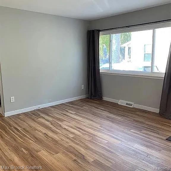 Foto del edificio - 252 N Harvey St
