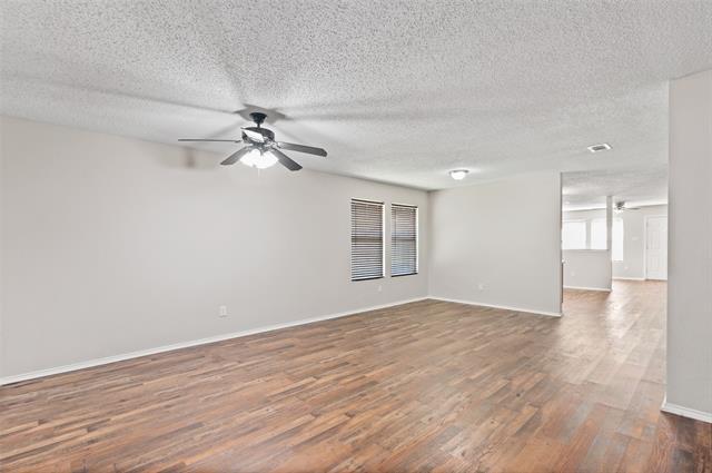 Building Photo - 8413 Clear River Ln